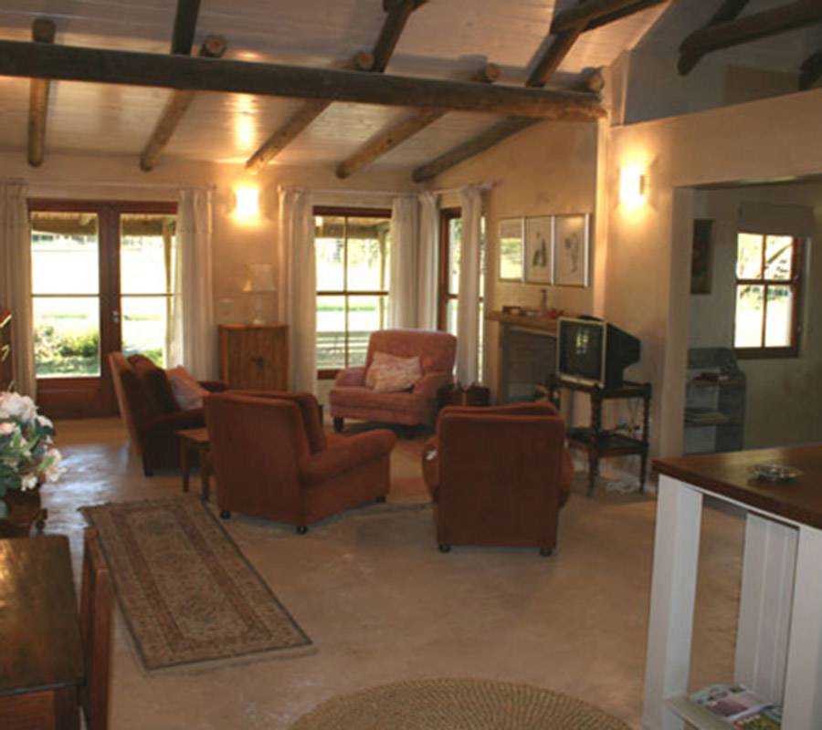 ExperienceElgin's tweet photo. #LilybankCottage is a charming homestyle cottage with stunning views and a tranquil atmosphere to relax after a fun-filled day spent in the Elgin Valley!
Book your stay by visiting their website: https://t.co/RgBQXdPPJZ
#StayElgin #ExperienceElgin #ElginMagic https://t.co/faCyksxyo6