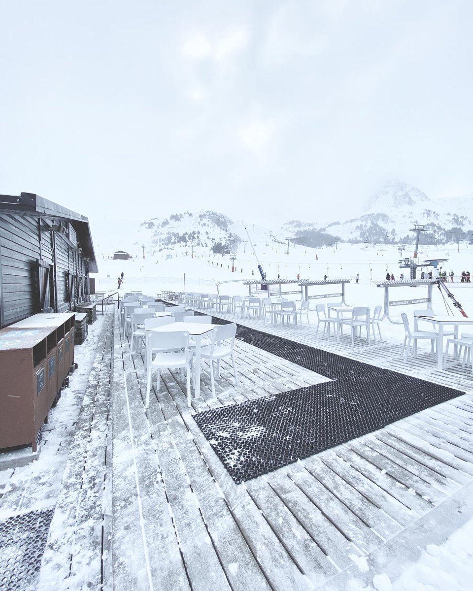 AndorraLovers's tweet photo. ❄️🙌🏻 Nevant! 🙌🏻

🇦🇩 #Andorra Lovers | @alexmegapc https://t.co/febYEBp8gv