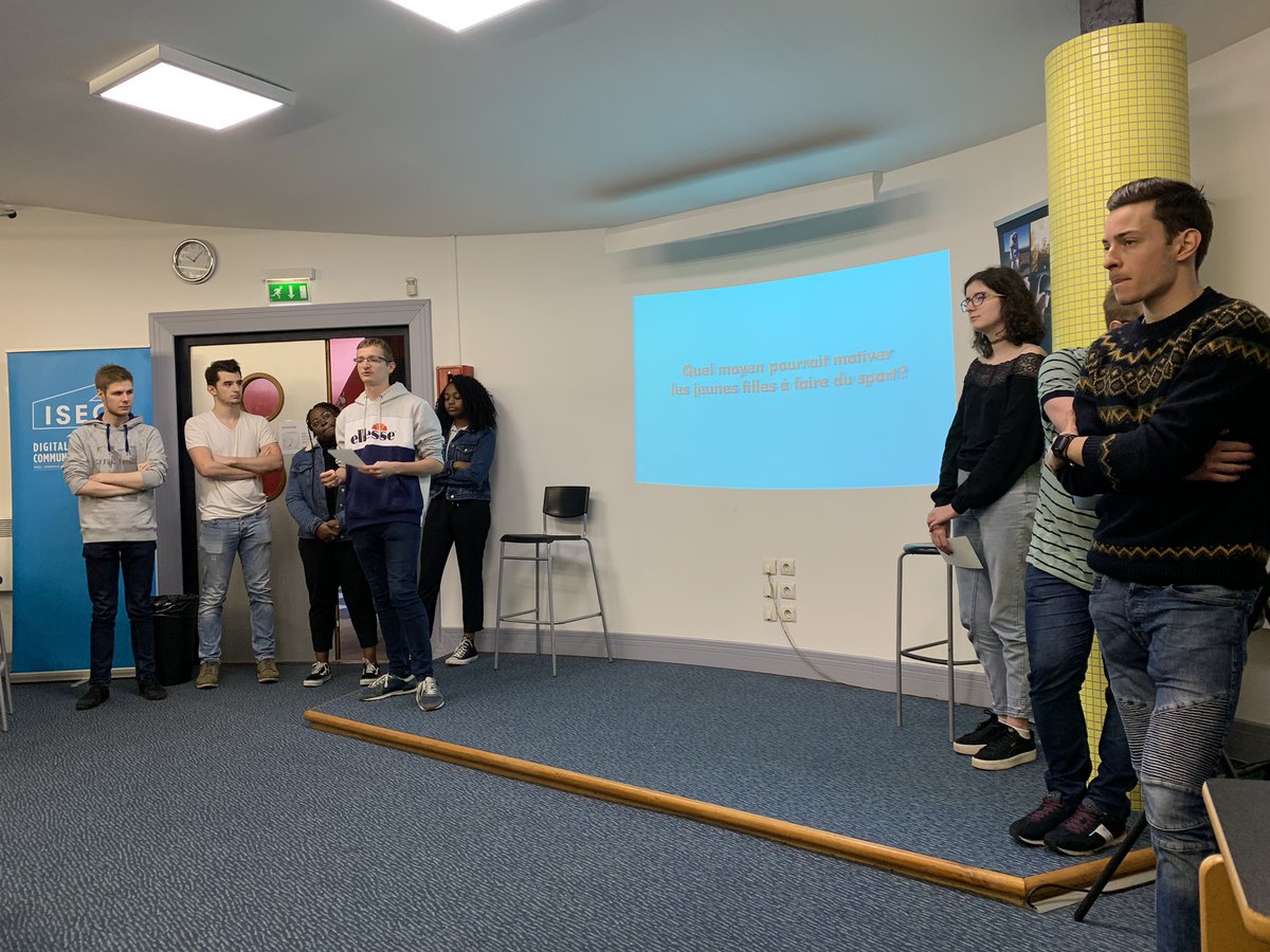 camillejourdain's tweet image. Comment motiver une jeune fille à faire du sport ?
En lui présentant une marraine, près de chez elle, qui l’accompagne, l’encourage à aller dans un club et devient une véritable source d’inspiration. 
#PW2020 #Projet #Formation #Innovation #Nike #Lille #ProjectWeek2020