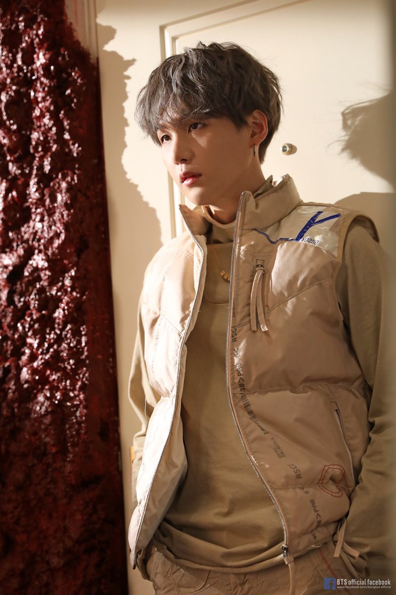 JinDeun's tweet photo. MAP OF THE SOUL : 7 'Interlude : #Shadow' Comeback Trailer Photo Sketch
#방탄소년단슈가 #SUGA
#MAPOFTHESOUL7_InterludeShadow
@BTS_twt https://t.co/9Q4UdFgJJB