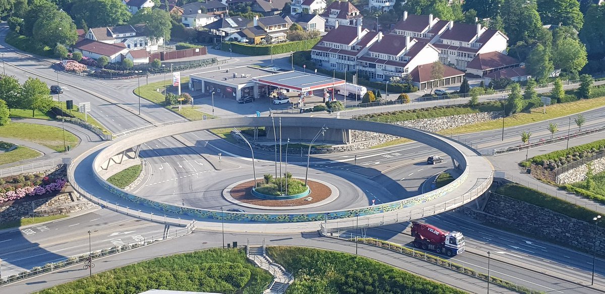 elevated bike lanes