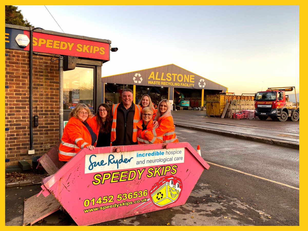 AllstoneSpeedy's tweet photo. Simon "The Boss" wanted a photo with his girls.... Who say's we can't make skips look great? 🤣#ecobusiness #recycling #sueryder #decorativestone #speedyskips #allstone #materials #skiphire @SueRyderLCH @Sue_Ryder @gloucesterrugby https://t.co/6DiGDofBxH