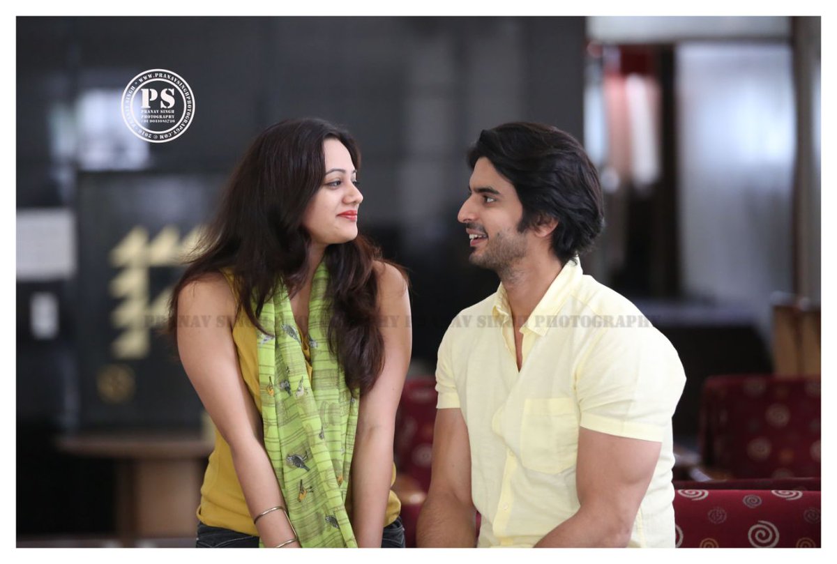 MediaBuzz_PR's tweet photo. #NostalgicMoment : Ajay & Ketaki's #MalaKahichProblemNahi is a good slice of life film that gives a different perspective of married life. @spruhavarad, @Gashmeer
#MKPN #GashmeerMahajani #SpruhaJoshi #SameerVidwans #actor #director #producer #mediabuzz #mediabuzzpr https://t.co/gl5hvt1X1g