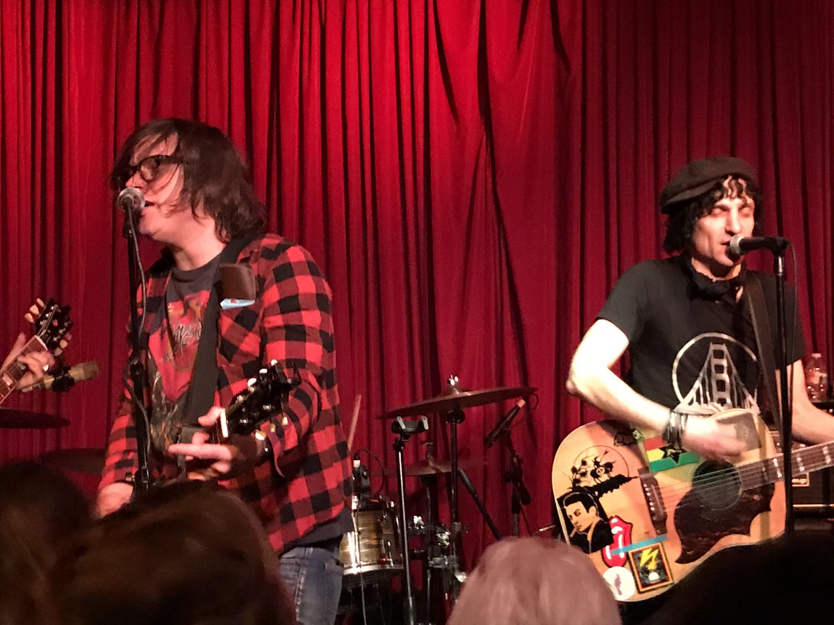 Roger Catlin tweet media