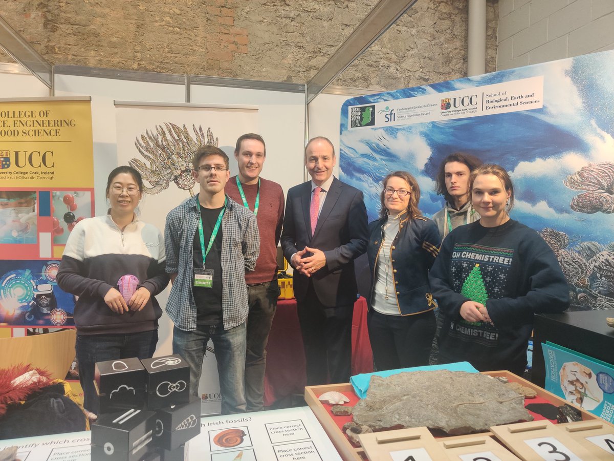 SEFSUCC's tweet image. Great to have @MichealMartinTD at our @UCC @BTYSTE stand for a visit! Excited for today! Come over and say hi!  #CreateTodayShapeTomorrow #Science #UCC #BTYSTE2020