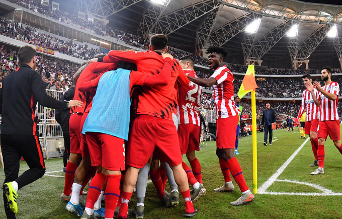 937RhythmFm's tweet photo. Super Cup: Atletico Stun Barca To Reach Final
https://t.co/KjHXt7AWGo
#RhythmSportsNews #BarcaAtletico #Messi #Correra https://t.co/hzSiBB301D