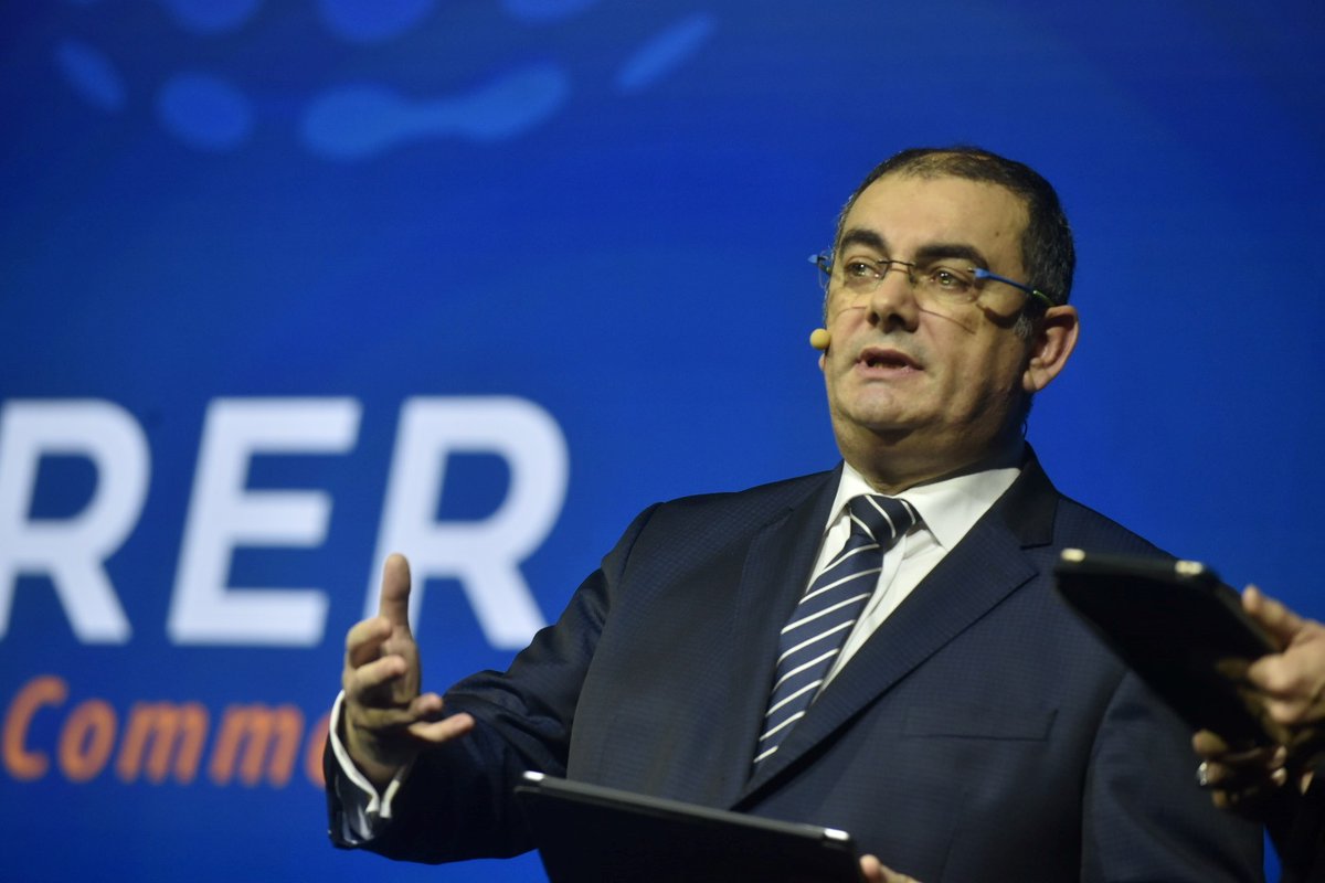 #AGSenalia Un nouvel élan pour l’activité chargement containers pour les orges de brasserie, l’import de cacao et bientôt le chargement de gluten et amyplus à Lillebonne. <a href="/GranitNegoce/">Granit Negoce</a> <a href="/_AXEREAL/">AXEREAL</a> <a href="/agritof60/">Christophe Grison</a> <a href="/kindelbergerG/">Kindelberger Gilles</a> <a href="/Yannzerodeux/">Yann MARTIN</a> <a href="/BegonThomas/">Thomas Bégon</a> <a href="/BourGermain/">Germain Bour</a> <a href="/1981jsl/">loyer jean sebastien</a> <a href="/JFFiorina/">JF Fiorina</a>