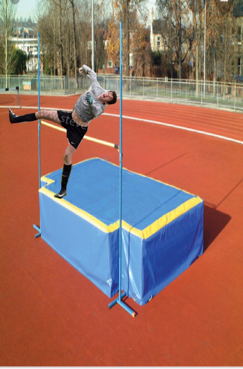 SportingLindFC's tweet image. Sporting look to jump higher up the table on Saturday with a 3rd win on the bounce. They welcome @rfc1893 to K2 Leisure Centre. Come down and support ⚽️⚽️⚽️