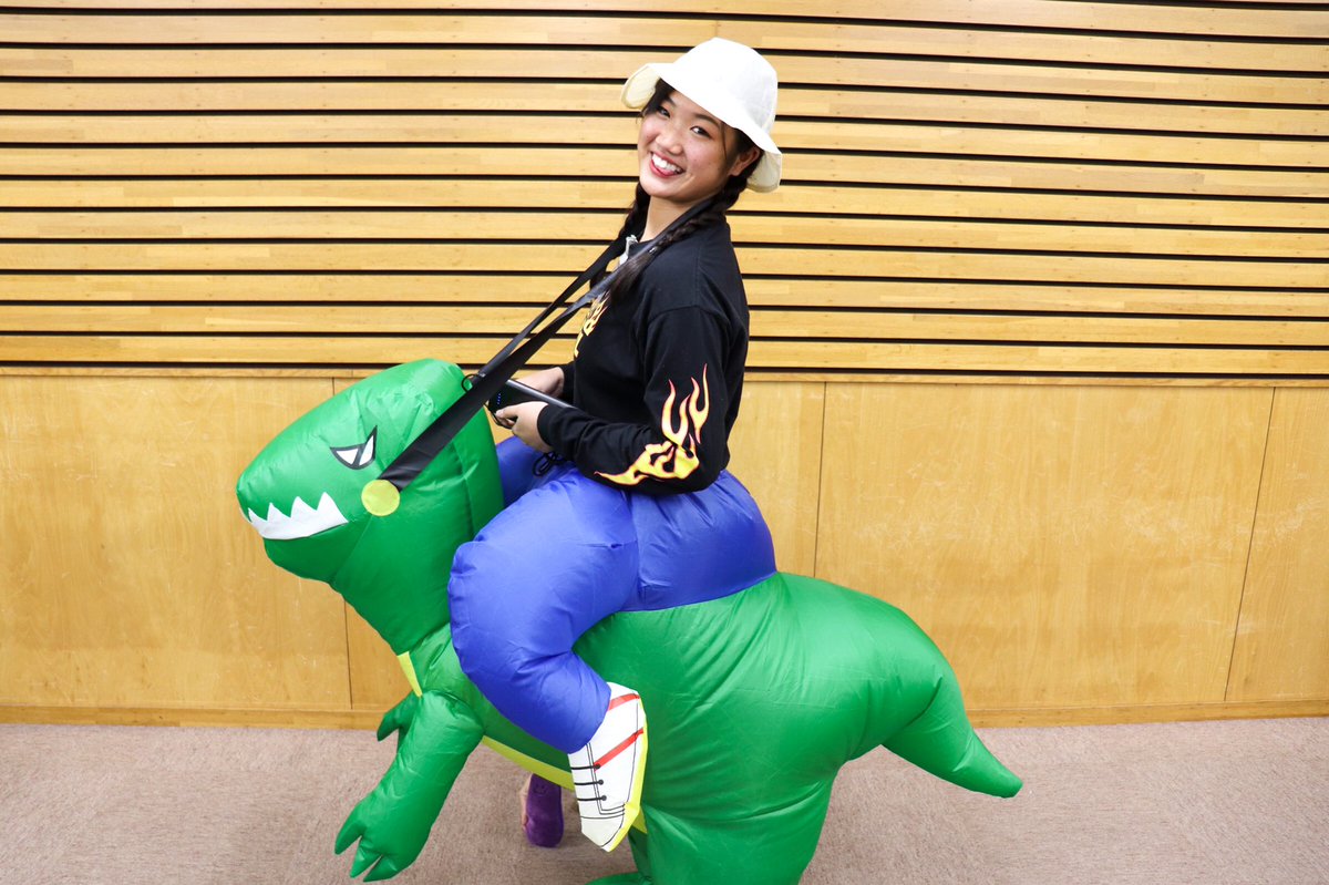Sopro_osaka's tweet photo. 🦕 校内特典会 🦖
1月13日(月)は校内特典会!!
タイムテーブルは画像から!
ぜひぜひ来てください🤗💕
#SOONprojectOSAKA
#世界にヒビケ #ソープロをpandemic
#校内特典会 https://t.co/IOwKsG2npG