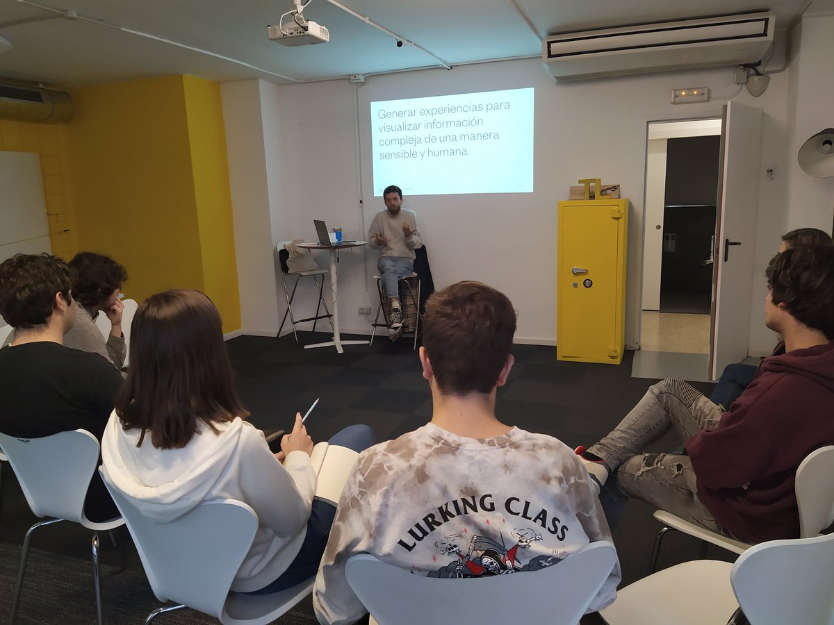 Escuchar a Pedro Lipovetzky de @domesticdatastreamers me reconcilia con el arte y su potencia para crear verdad. Qué mágico aprender de personas así cada día en mi curro en <a href="/Teamlabs/">TeamLabs/</a> #Inlove