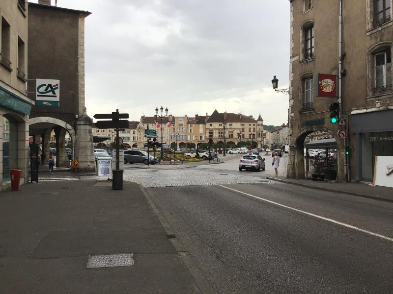 INTENCITE de retour en ce début d'année 2020 pour continuer de construire la #villeàhauteurdHomme à vos côtés ! Aujourd'hui à #PontAMousson pour définir l'avenir de la Place Duroc, aux côtés  de la Ville et de la Région #GrandEst et renforcer le commerce du centre-ville