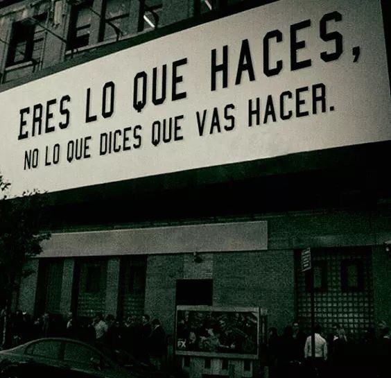 GhBuho's tweet image. Esta frase me recuerda mucho al #GHVIP7 . 
Todos hablaban mucho,muchos discursos y pensamientos moralistas,pero luego eran unos borregos actuando según la mayoría o peloteando a alguien. 

@HugoCastejon hacía y obraba según le salía espontáneamente,así de dentro.

#BuhoComoTu10E