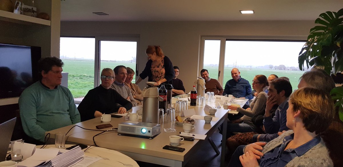 cow_coach's tweet image. Gisteren workshop robotsoftware georganiseerd ism #FullwoodPackoBelgium. Doel: delen van praktijkervaringen en nieuwe inzichten verwerven, zoals optimalisatie van inseminatieprotocollen, opsporen &amp;amp; behandelen mastitiskoeien. #robotmelken