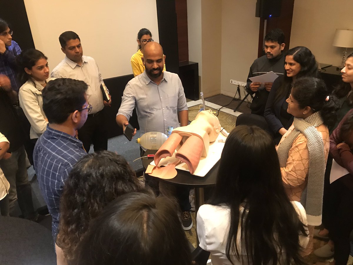 PuneDesignFest's tweet photo. Pushkar Ingale, an engineer and an alumnus of the IDC, IIT Bombay conducting his workshop at the Health and Industrial Design Forum at #PDF2020
#PuneDesignFestival #Pune #Crossroads #DesignFest #DesignConclave https://t.co/C3CMpn01Fh