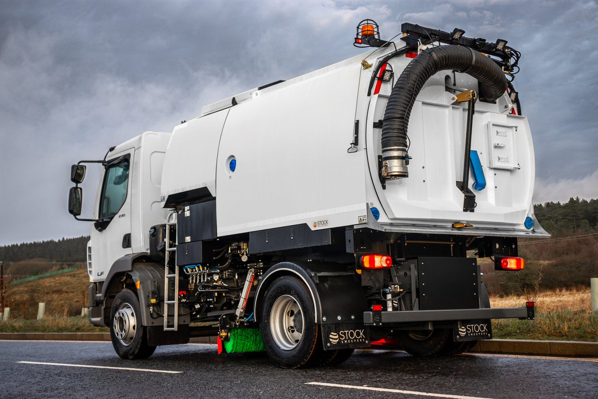 Our latest S6400 looks a little different from what most people are used to. Can you spot all the differences? Comment below! 
 
Happy New Year!
stocksweepers.com