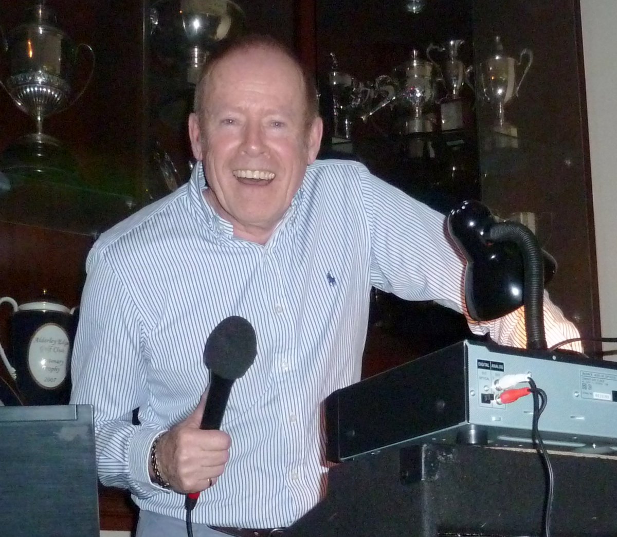 THE Phil Wood Bazzing Disco ... designed for that better class of Flosser #cheshirelife  #dinnerdance #realcheshireset #knutsford #wilmslow #alderley #cheshirerocks #events #blacktie #mcr #altrincham #socheshire  #cheshire #cheshirelive #prestbury #abersoch #golf #didsbury #polo