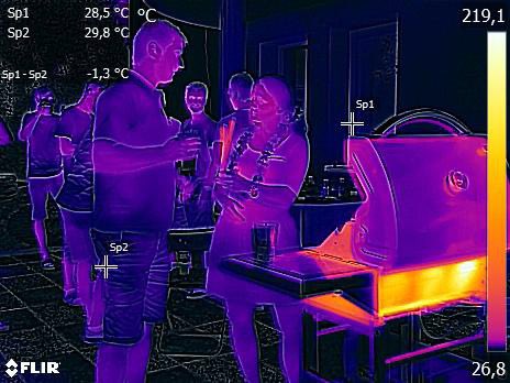 WTechnika's tweet photo. “...už se taky těšíte na grilovačku?” 😏
#FLIRE95 #WTechnika
Více na:
https://t.co/jJgQun8D9P
#TermokameryFLIR #FLIRSystems #FLIR #ThermalImaging #ThermalCamera #Termokamera #TheWorldsSixthSense https://t.co/iR6YKaAxgJ