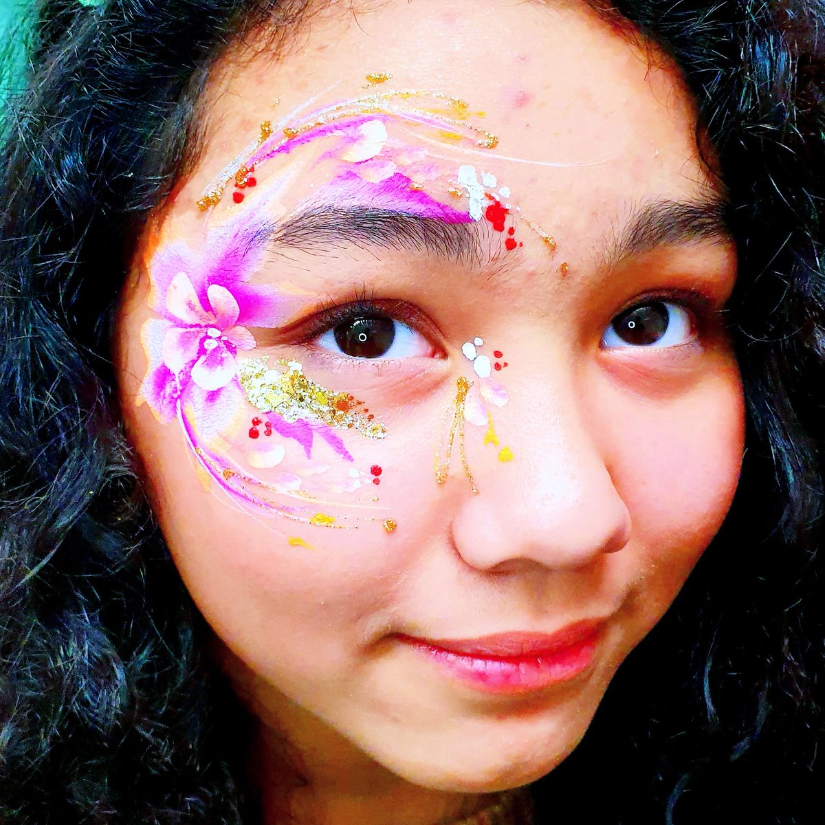 Face painting for teens too ...
#tickboomfacepainting #facepainting #Brighton #festivalfaces #festivalmakeup #glitter #weddingplanner #weddingideas #corporateevents #eventideas #brightonevents #eventprofs #eventprofessionals #eventprofsuk #londonfacepainter #brightonfacepainter