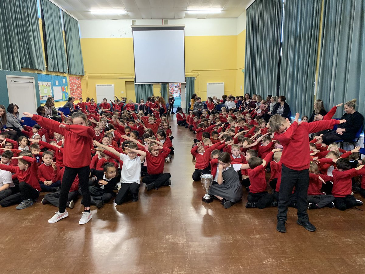 chrisdysonHT's tweet photo. Here we go live on #FundayFriday here at the #FunPalace @ParklandsLeeds as we celebrate with #Sapphire House for being this week’s #dabtastic House Champions.... 2020 has started brilliantly https://t.co/qV1jxNkdCc