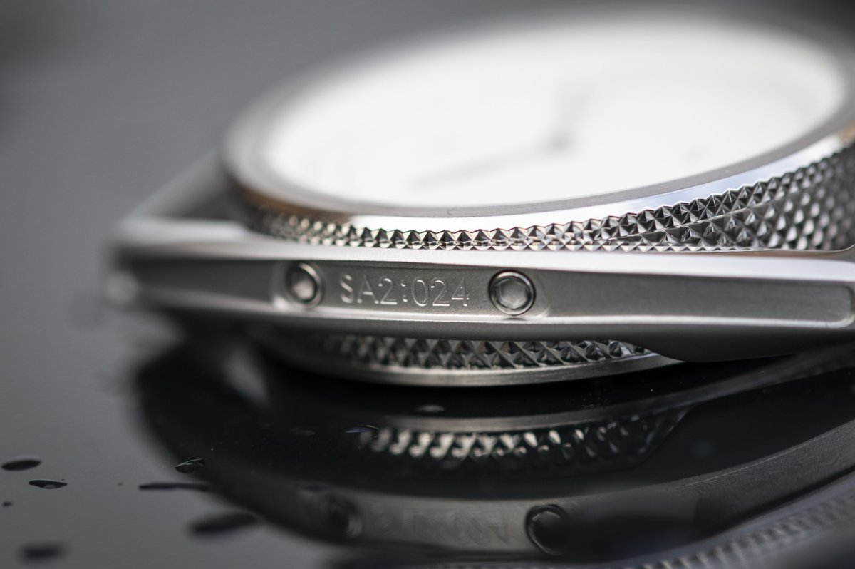 MHDWatches's tweet photo. AUTOMOTIVE FINISHES
Within the entire MHD watch range, we like to expose different automotive engineering qualities & finishes. From Allen head fixings, machine turned knurling to polished & matt surfaces.
-->https://t.co/fhSHNeOHDF
#MHDSA2 #MHDwatches #Britishdesign #MHDtime https://t.co/Dh42jEoBlt