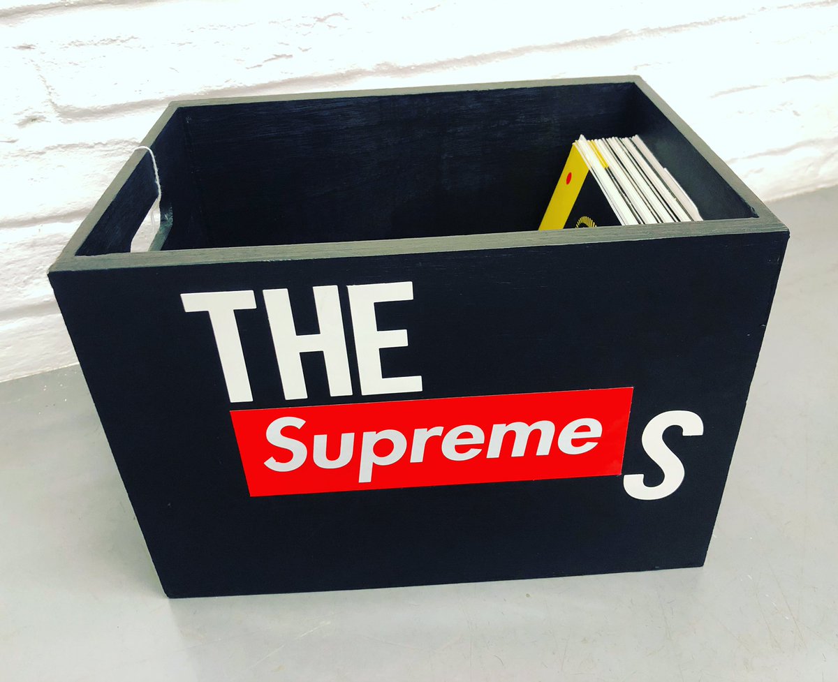 adrianpgibson's tweet photo. Loving this 7” #recordbox made by my talented colleague and available for sale at #theyardsale at #joeandco #vintagevinyl #Vinyl #supreme #thesupremes #shopping #soho ❤️ https://t.co/vxEW28pxnO