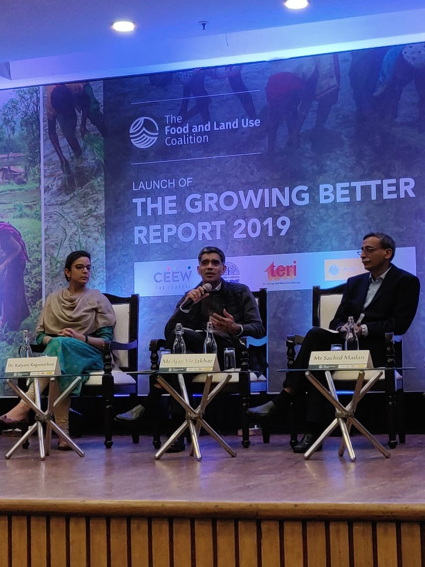 WRIIndia's tweet photo. #BehaviorChangeCommunication & raising awareness is key. โYou need better economic policies so that people have more money to buy food. Government policy alone will not provide better nutrition,โ says @Ajayvirjakhar, at @FOLUCoalition #FOLUIndia panel discussion @teriin #SBCC https://t.co/eszKA7Q185