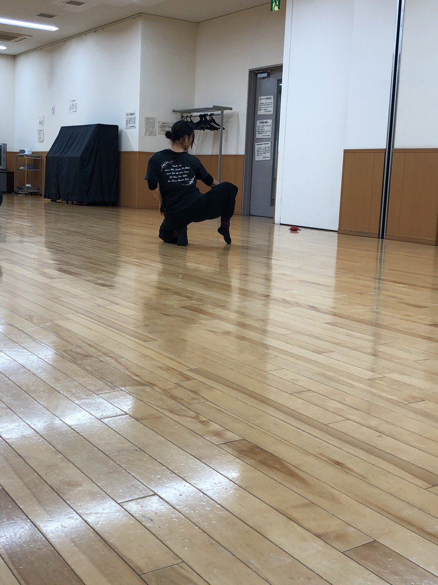 odoronpa12's tweet photo. 本番まで残り10日を切りました、、！
まだ座席に余裕がありますので是非皆さまお誘い合わせの上ご来場下さい😌
お待ちしております💁‍♀️❤︎

かっこいい後ろ姿のお姉さん↓🙊🙊 https://t.co/gdwtAclf2C