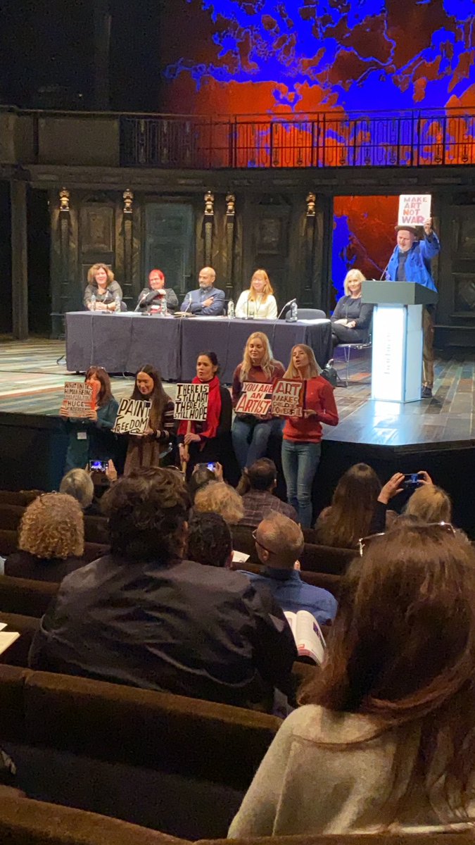 Amazing start to the day <a href="/BarbicanCentre/">Barbican Centre</a> by Bob Smith #teachingisbeautiful