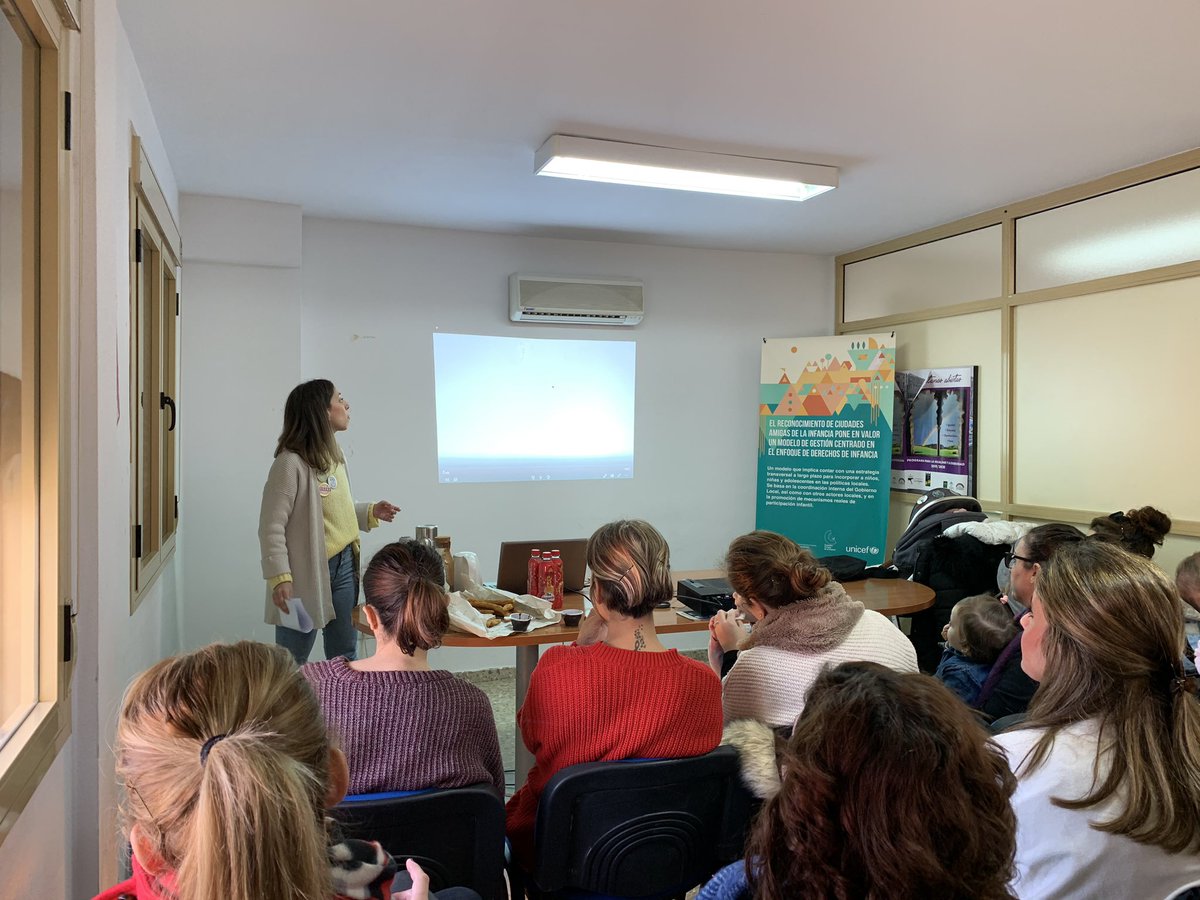 Lidiagt64's tweet photo. Comenzamos las actividades @Ayto_algaba colaborando con @bosquedeleche para ver n colectivo el documental "Amamantar. El verdadero significado de la lactancia materna". #igualdadAlgaba #DocumentalDeLactancia  #DocumentalEdulacta https://t.co/zs4QpNoxHo
