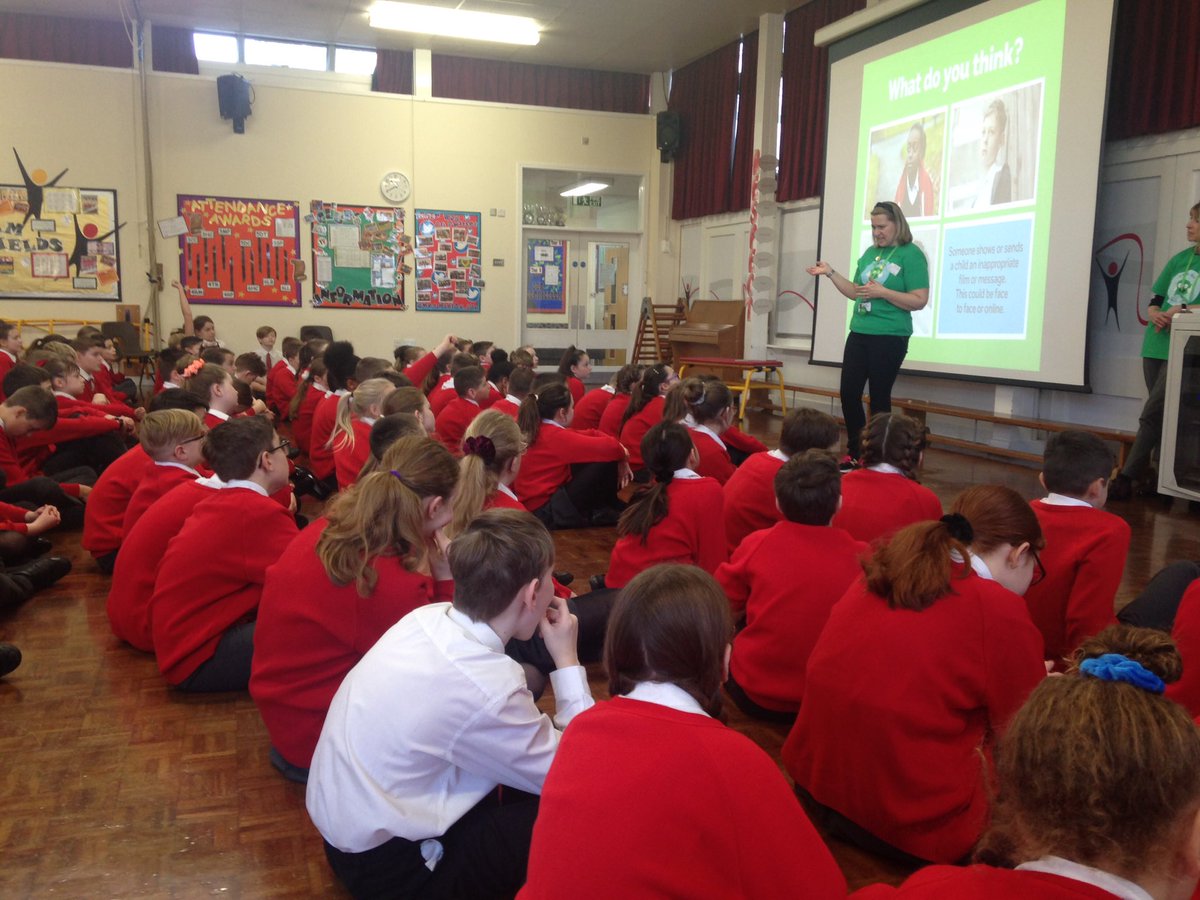 westfields_jun's tweet photo. Fantastic #NSPCCassembly & workshops this morning. #SpeakOutStaySafe Thank you @NSPCC for coming in!#ProblemSharedIsProblemHalved #ChildLine https://t.co/sRce6eEhqg
