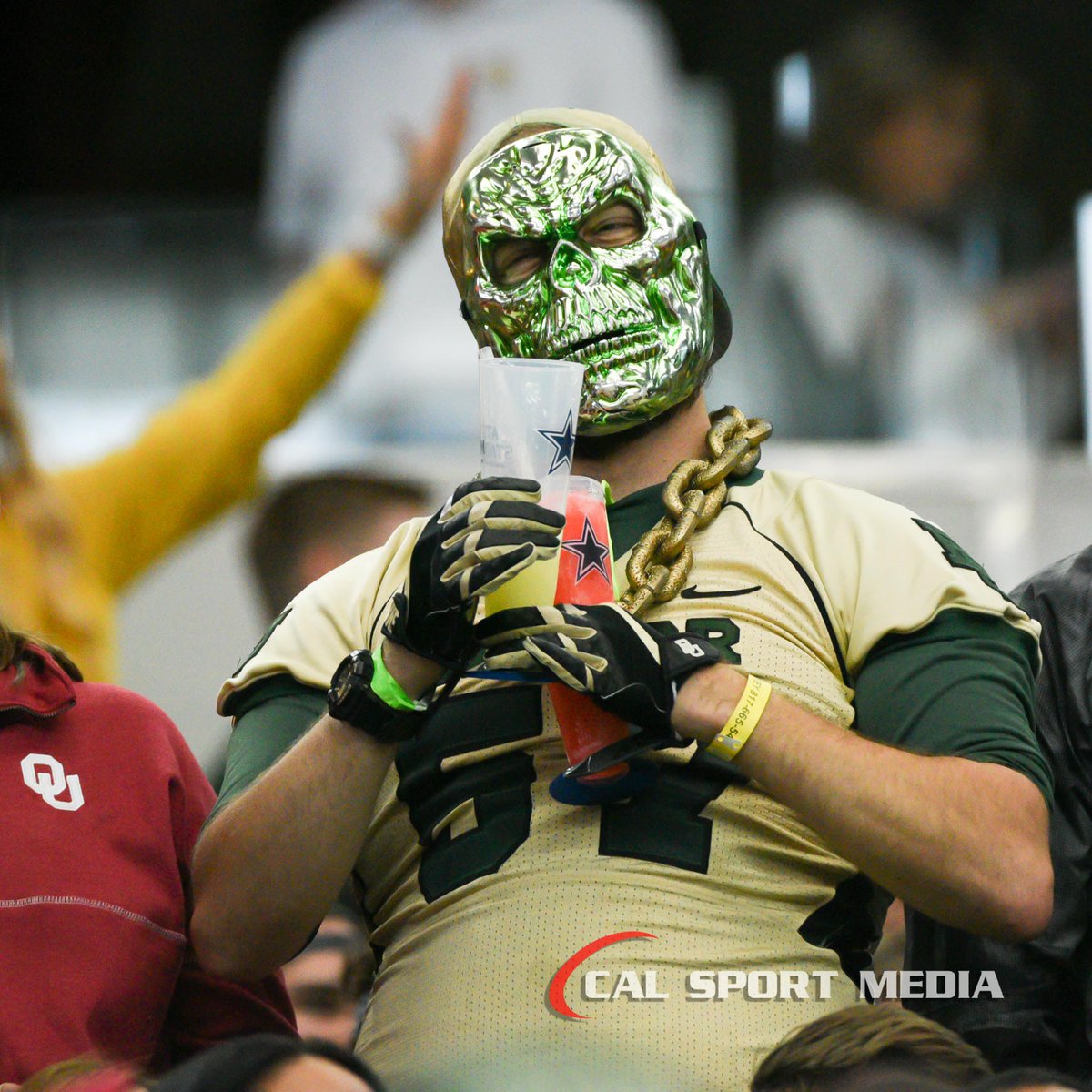 matthewslynch's tweet photo. Someone is putting fear in the opponent. @T_REX1991 https://t.co/lEyWFIcaYB