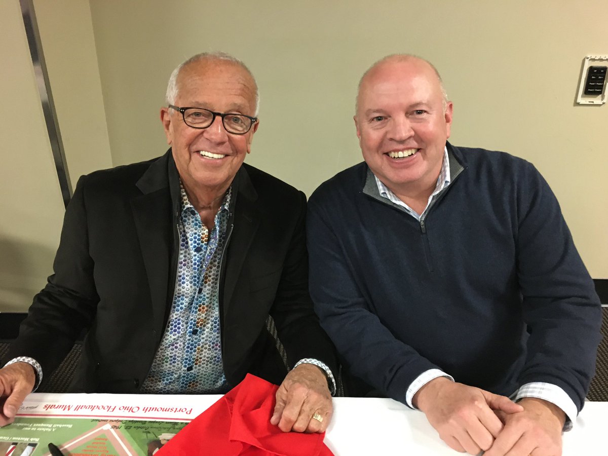 ScottMooreWAICG's tweet photo. Great to meet and talk with HOF Broadcaster and voice of the Cincinnati Reds for over 40 years, Marty Brennaman, he was the Keynote Speaker at the Portsmouth Murals Baseball Banquet. https://t.co/WLHFxgn72y