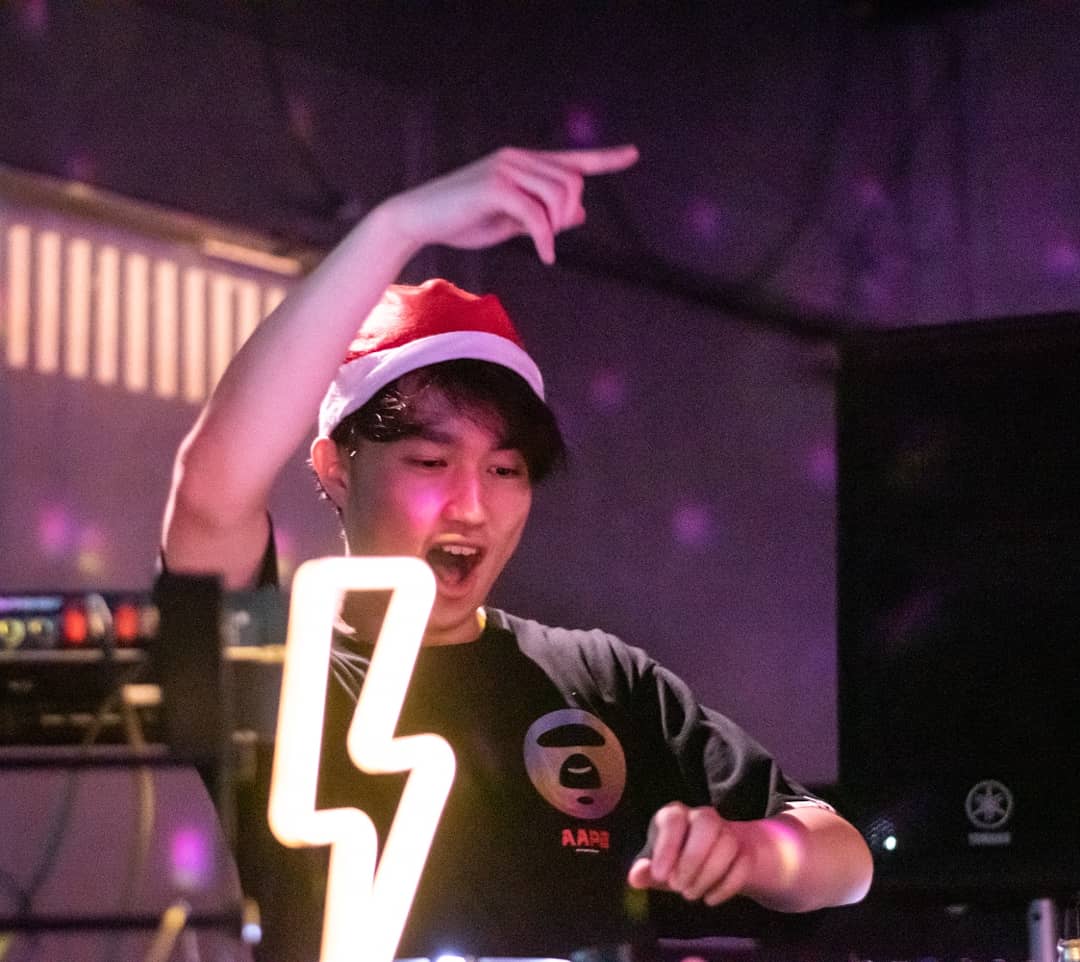 rrrisa_0705's tweet photo. DJ JASSKALL(@JASSKALL)
「STYLE'S Christmas」
2019.12.22
渋谷womb
#photography #livephoto #photo #DJ #jasskall #photographer
#ライブ撮影 #クラブ #渋谷womb #ライブハウス #カメラマン
#ファインダー越しの私の世界ᅠ
#カメラ好きな人と繋がりたい
#音楽好きな人と繋がりたい https://t.co/rGidkhvHiK