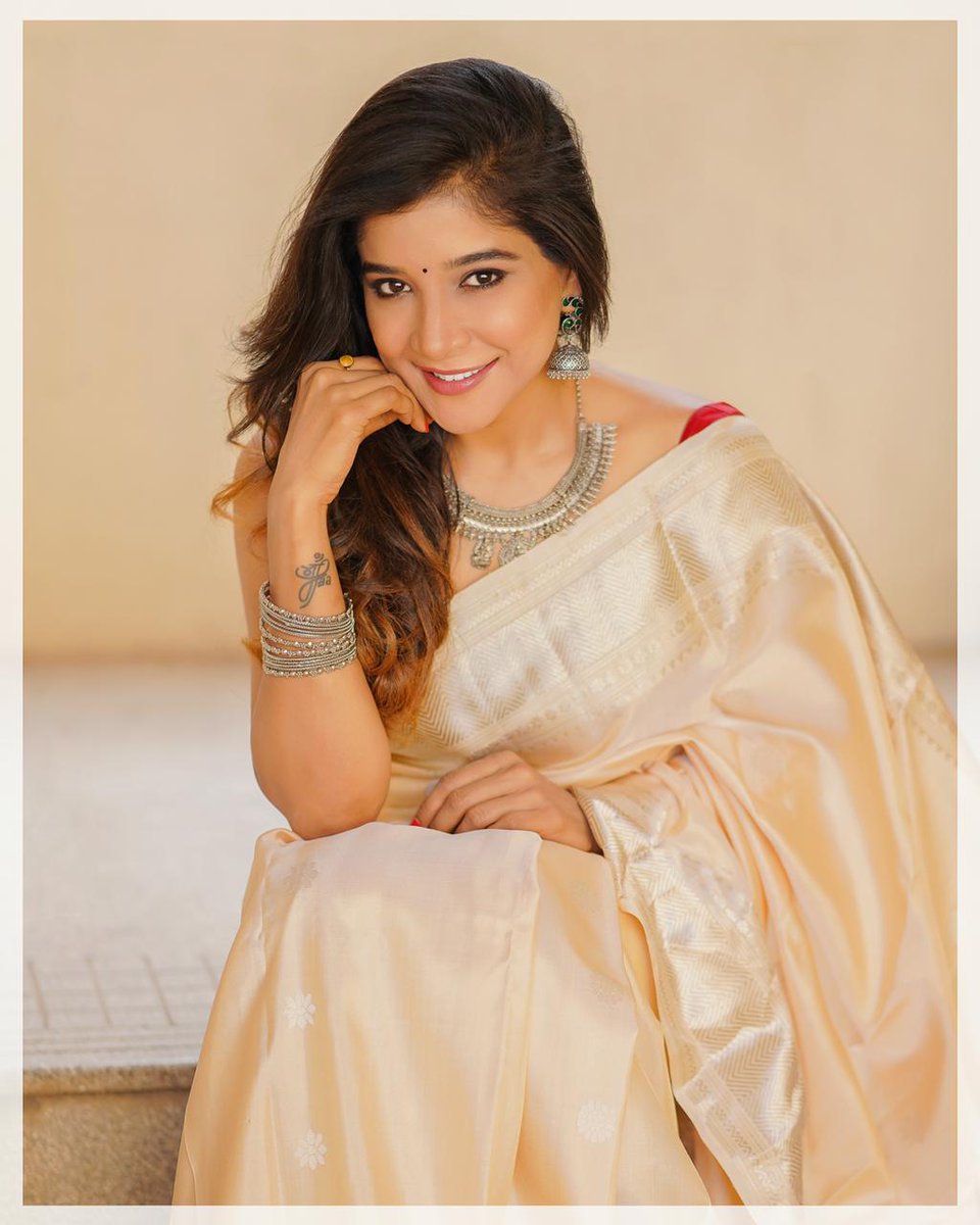 ssakshiagarwal's tweet photo. A Garden of Love can grow based on how kind you are to others 🌸 https://t.co/j3NwLWblZx