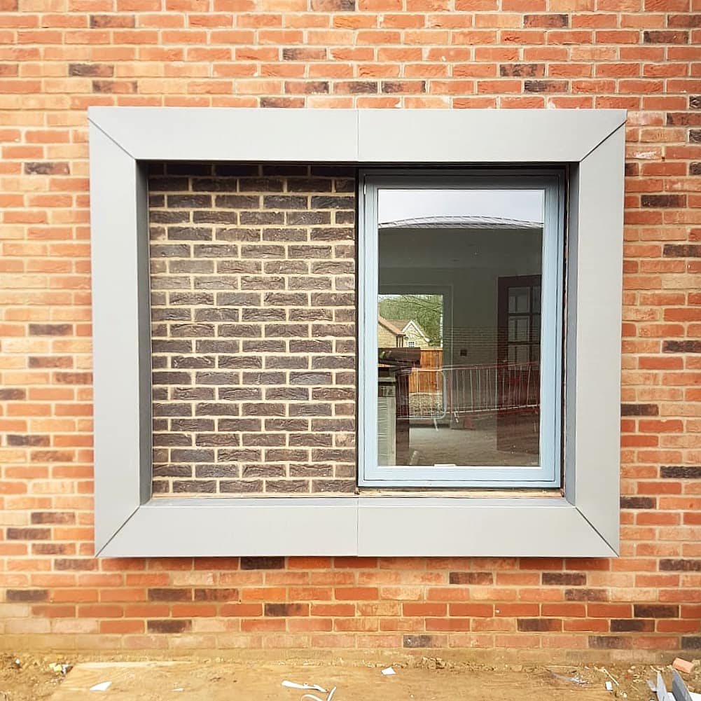 RacRoofandClad's tweet photo. Starting the new year with these stunning @VMZINCUK window boxes on a new property in Regal Meadows, Kentford for @HeritageDevUK. Lots more photos from this development to follow!#vmzinc #construction #heritagedevelopments #vmzinccladding #vmzincroofing #zincroofing #zinccladding https://t.co/Of3jyOrAHH