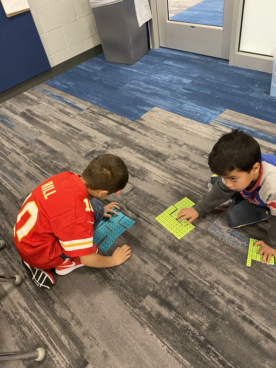 Mrsjennstephens's tweet photo. Math station free choice Friday is always a huge hit! #isdfirst #cpfirst #cpknights #ISDstrong https://t.co/6d1GBiYn2u