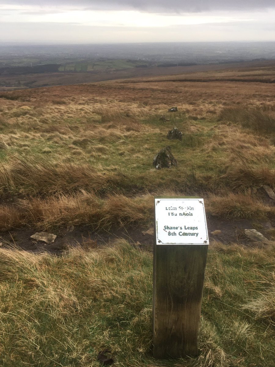 SeanmckSean's tweet photo. Day10 #100daysofwalking Thought I’d go up #AnCarn for a change.. and take a few leaps.. #ShaneCrossagh https://t.co/iJXCWddwZB