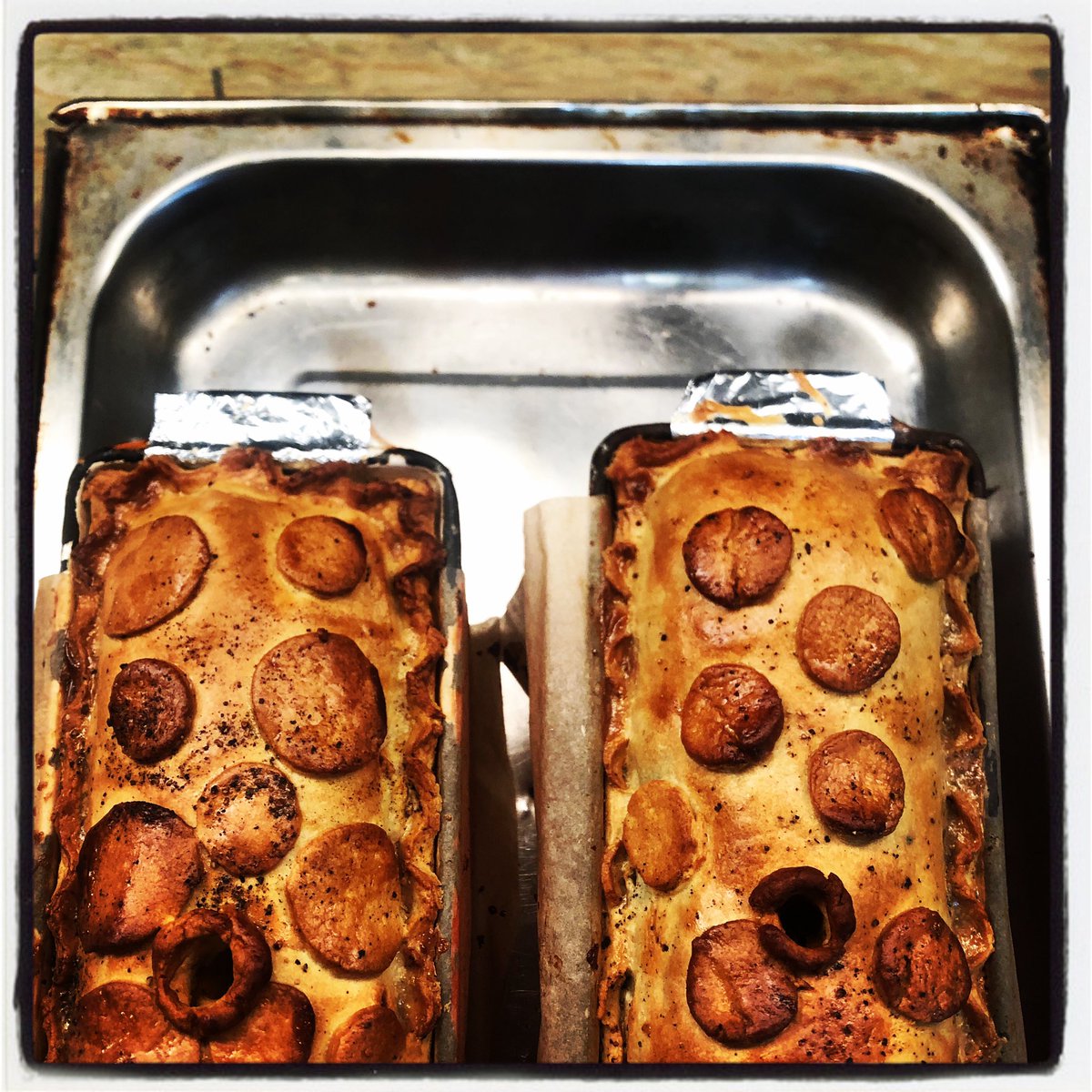 ParlourUK's tweet photo. Pork-less Pies filled with Vegan Goodies for our Non Meat Non Alc showing of BABE Movie with @tastefilm tomorrow. 
#veganuary https://t.co/8wPhciC73x