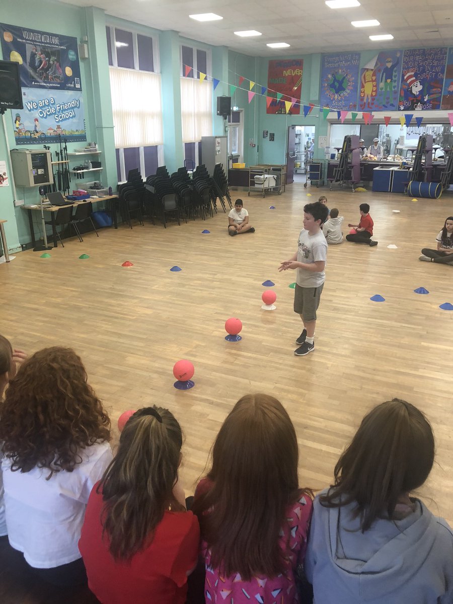 beanxmissrisk's tweet photo. 2. In PE today P7 led their own learning and created a new team game. We saw lots of creativity, team work and heard great explanations. #BPSPupilLedLearning #BPSHWB @beanxmrsedwards https://t.co/mGfTSv1wLr