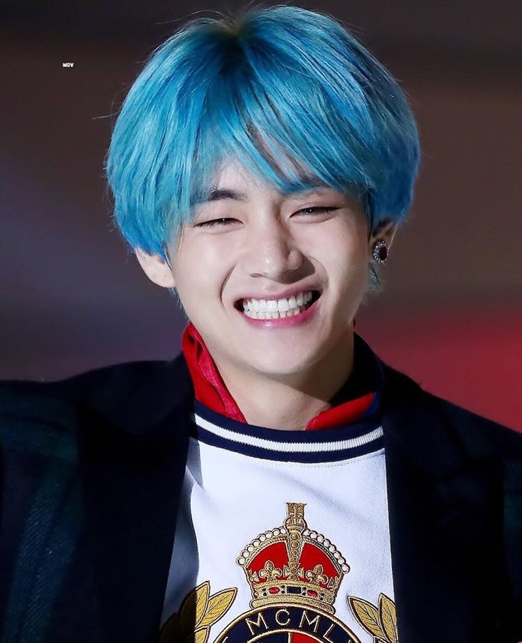 KimTaeY28819777's tweet photo. Good day! I came to remind you how beautiful Taehyung's smile is💜
#Taehyung #WeLoveYou #YouAreReal #DoNotWorryTaehyung #TheChoiceIsYours #SupportForTaehyung #TaehyungDecidesForHimself https://t.co/dEAwIVN5q2