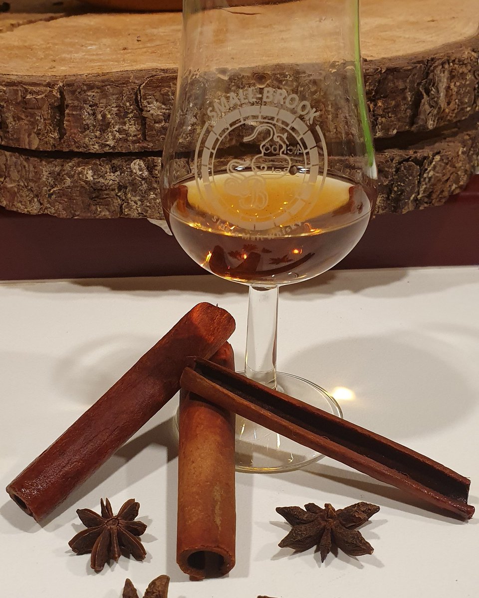 A Winter botteling is coming soon...
Matured in New and PX Oak, with a touch of caramel and a breeze of winter spices.
#SmallBrook  #SingleMalt #winter