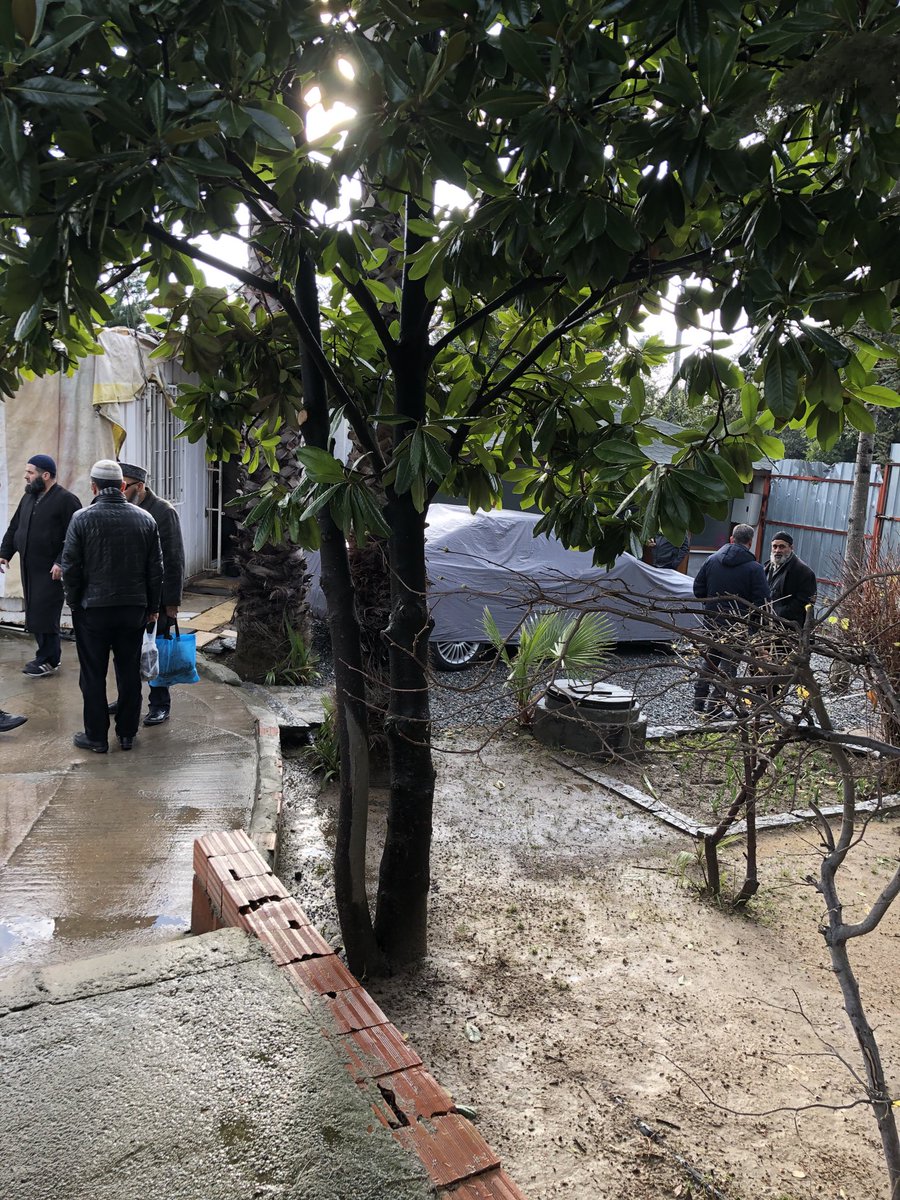 SakliSofi's tweet photo. İstanbul çenkelköy seyda ziyaretindeyim https://t.co/drRndZtqd8