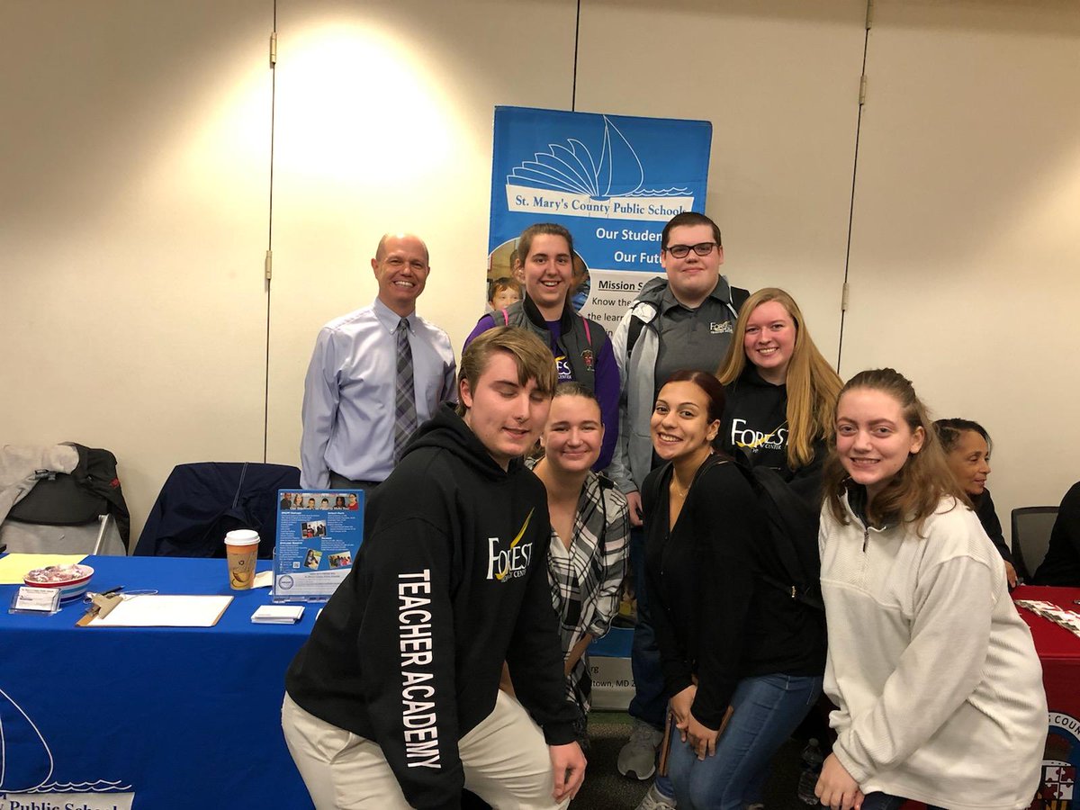 smcpshr's tweet photo. Dr. Adams &amp; Mr. Rose take a minute to snap some photos with our Teacher Academy students attending the CSM Partners in Education Conference today. #starsearch2020 @CSMHeadlines @SMCPS_MD @TAM_smcps https://t.co/bPkp9bST1W