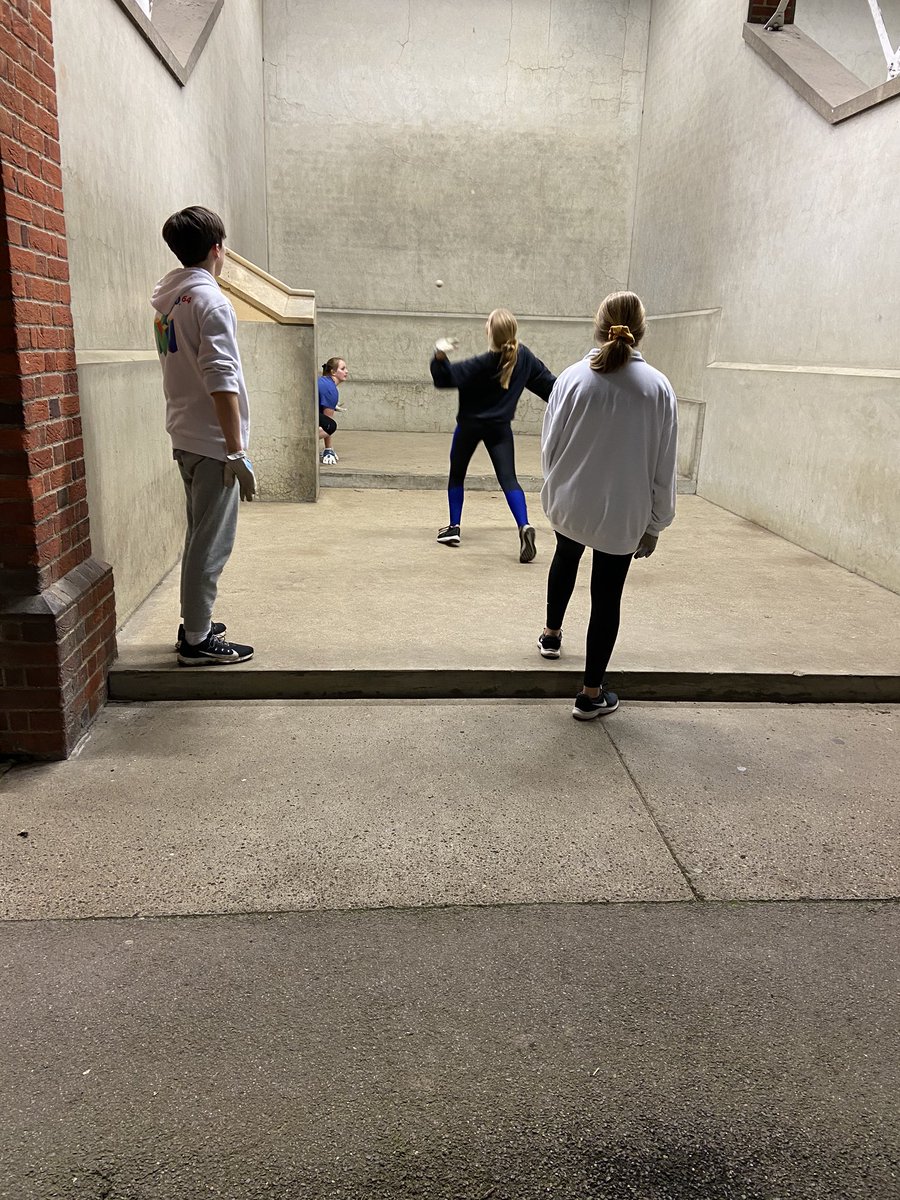 HolyportSport's tweet photo. Friday night fives club is back in action 🎉 session was mainly the year 10’s getting the year 7’s up to speed #holyportfives 🖐🏽 https://t.co/326nIevU21