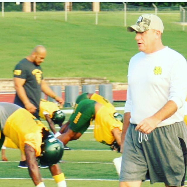 CoachShannn's tweet image. Can’t wait to get started!! All I needed was an opportunity now watch me run with it!! Thankful!! 🙏🏾🙏🏾