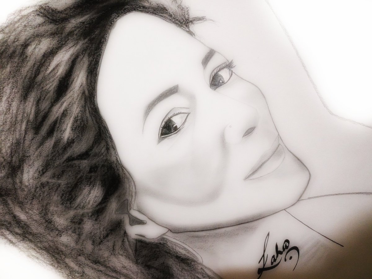 KahwJk's tweet photo. Sivan
#drawingoftheday #draw #pencilsketch #facialstudy #Delhi #staedtler #montmarte #art https://t.co/IkgLVNB9fX