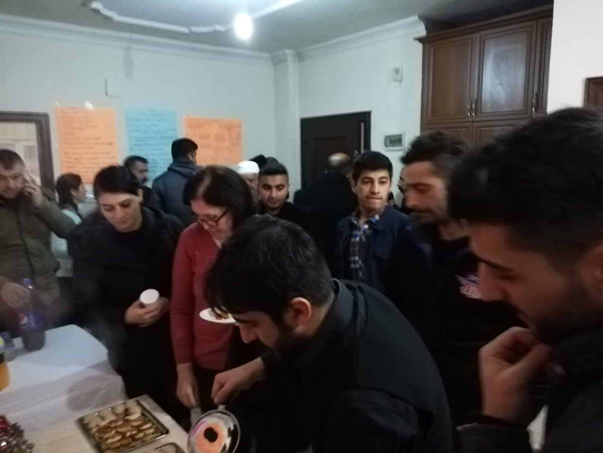 midyat_d's tweet photo. PLATFORM TOPLANTISI 8
Projemizin dâhilinde olan bir platform oluşturularak gerçekleştireceğimiz 11 toplantının sekizincisini okul idaresinde müdür aynı zaman da Midyat Kızılay Derneği Başkanı Murat AYKAT yönetiminde 05.01.2020 tarihinde gerçekleştirdik. https://t.co/f0QNuxMHT8