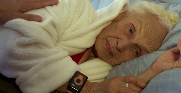 Autonom_ease's tweet photo. High tech : des #seniors connectés de la tête aux pieds ! https://t.co/zoQEYXHLJs https://t.co/Baj1B78eEC