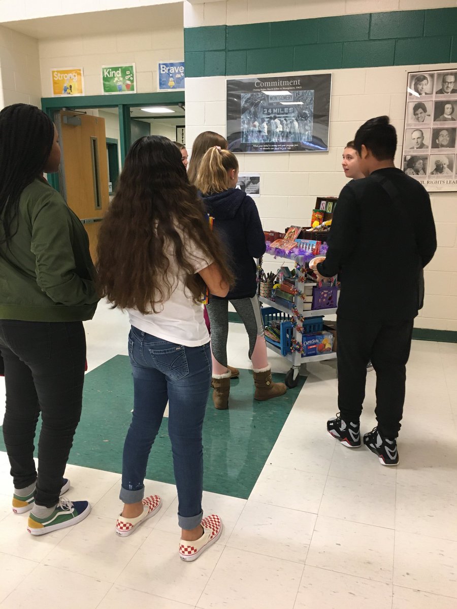 WilderMiddle's tweet photo. The SWAGG store is open! #OneSchoolOneFamilyOneCommunity https://t.co/iqq5n5Y9aL