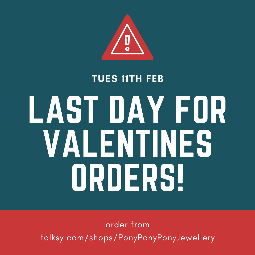 Hello, ladies! If you're hoping for some shiny jewellery for Valentines and suspect your other half may have forgotten, feel free to wander away from your screen and leave the picture maximised to give a subtle hint. ;)
folksy.com/shops/ponypony…
#WomanInBizHour